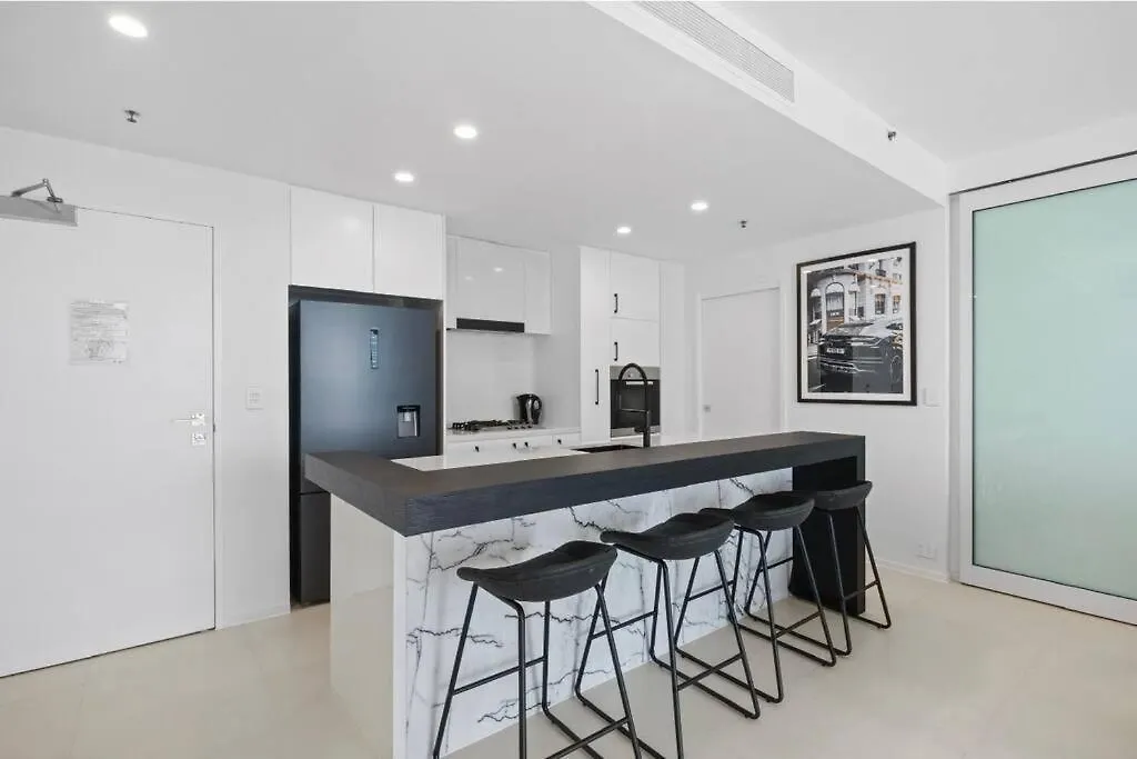 Luxury Broadbeach Apartment With Ocean Views Gold Coast