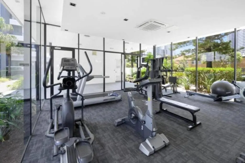 Luxury Broadbeach Apartment With Ocean Views Gold Coast
