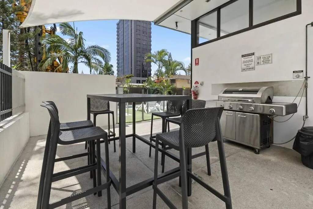 Luxury Broadbeach Apartment With Ocean Views Gold Coast